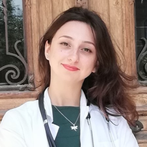 Dr Alexandra Zarzu